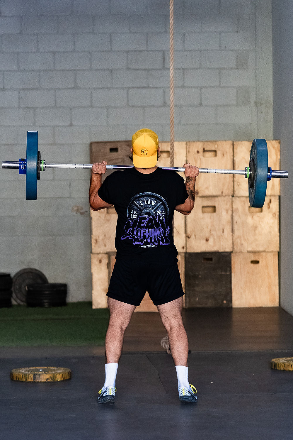 HEAVY LIFTING MACHINE